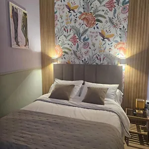 Hotel Coco Marco, Nyons